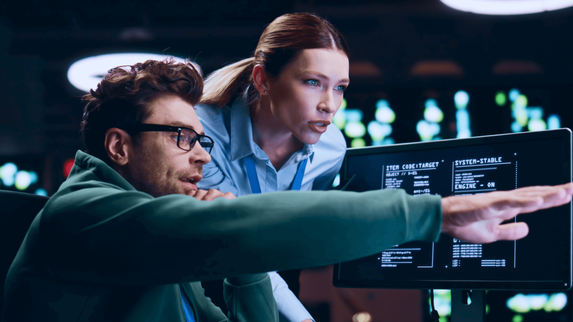 Time engajado simbolizando a arquitetura de times para legado, tema do artigo da Luby.